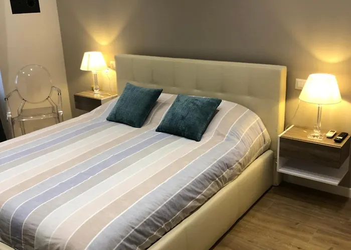 Pinciano 1stfloor Luxury Room1 Rom